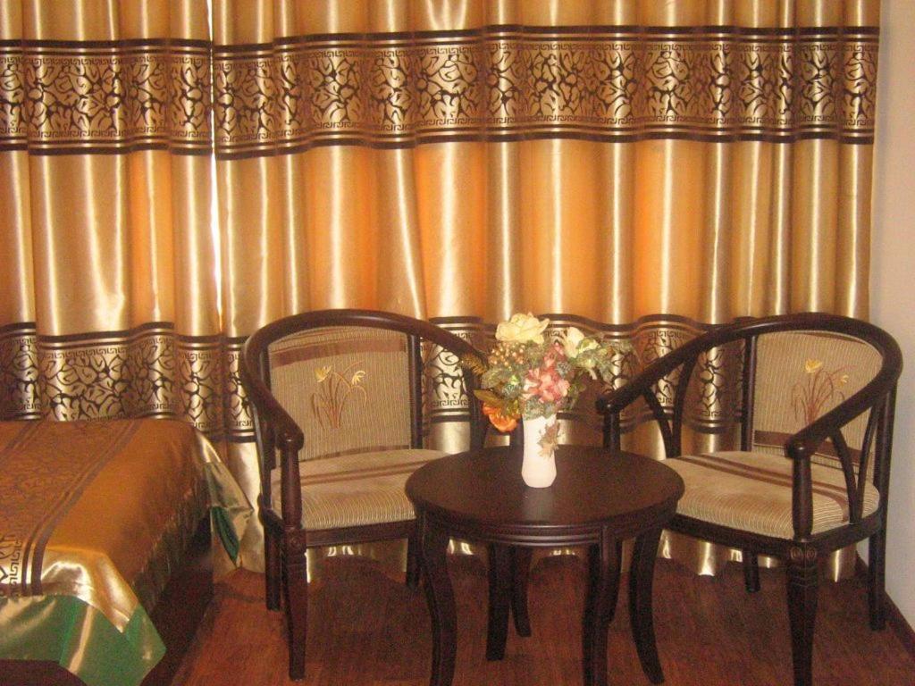 Kausar Hotel Ałma Ata Pokój zdjęcie