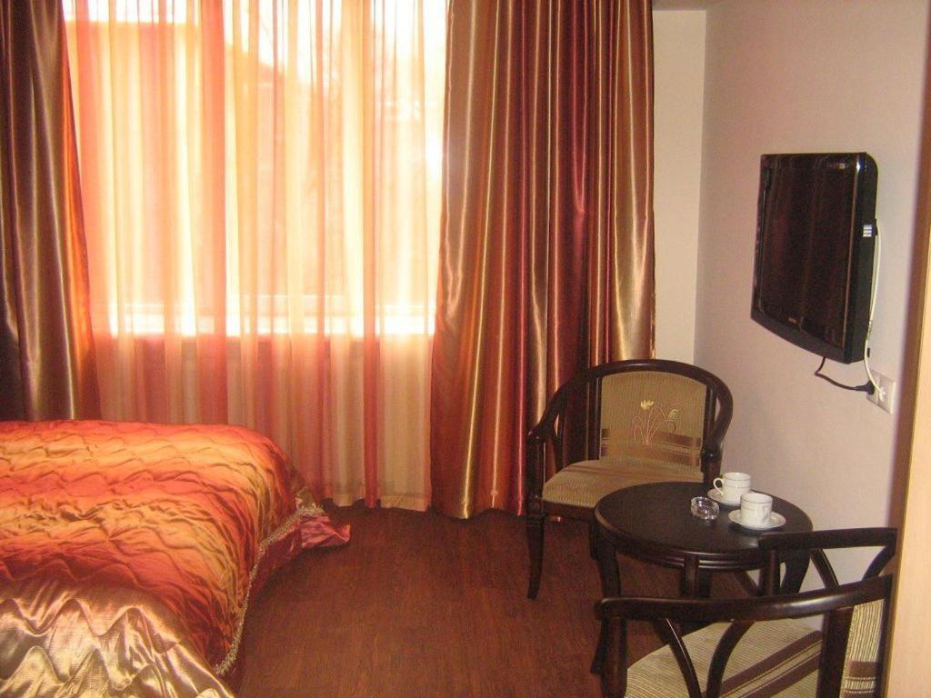 Kausar Hotel Ałma Ata Pokój zdjęcie