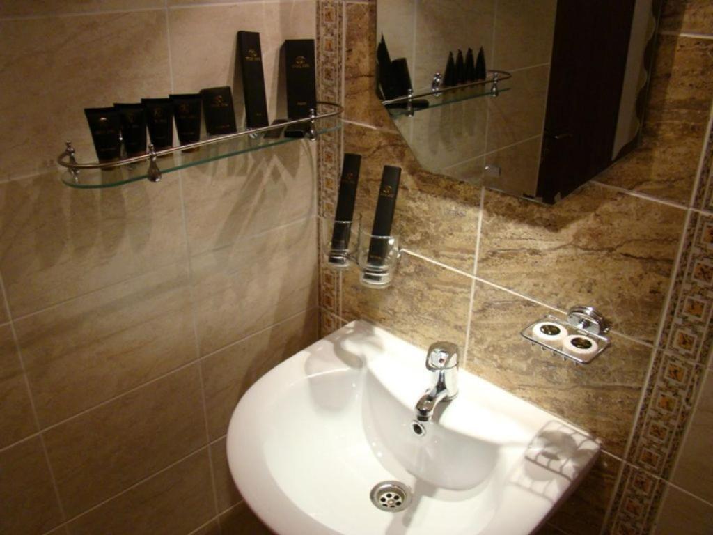 Kausar Hotel Ałma Ata Pokój zdjęcie