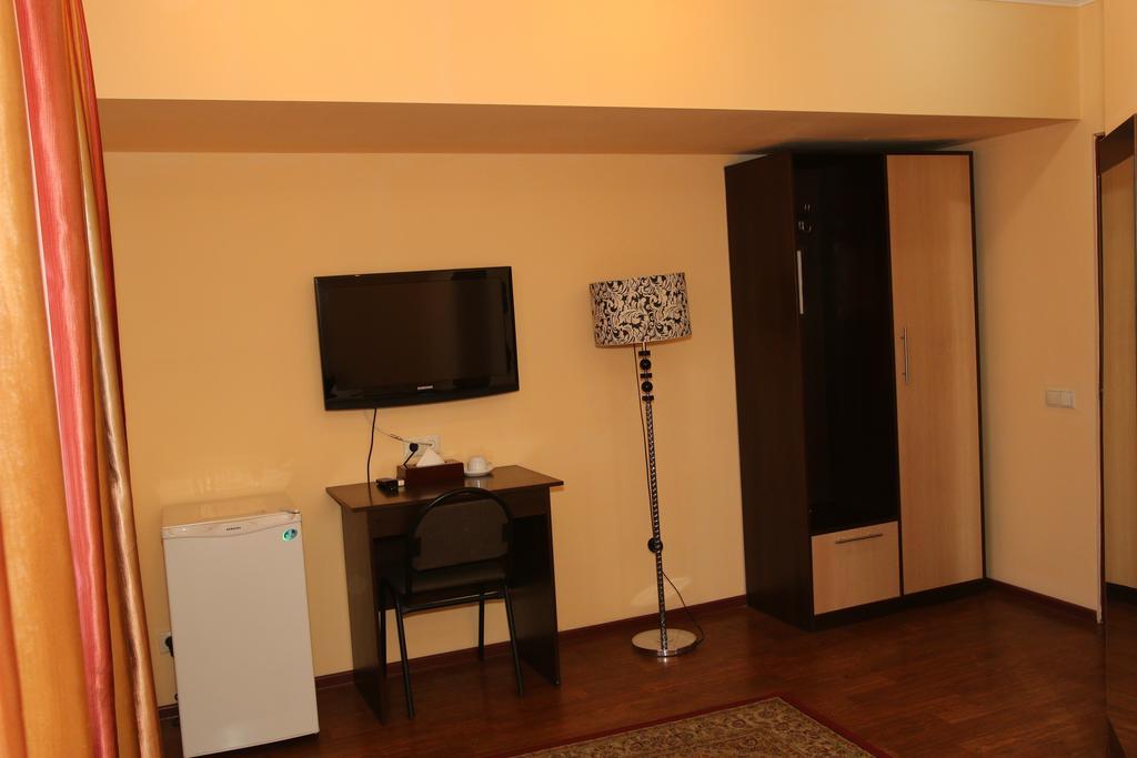 Kausar Hotel Ałma Ata Pokój zdjęcie