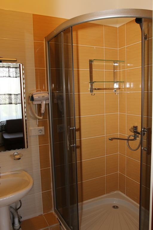 Kausar Hotel Ałma Ata Pokój zdjęcie